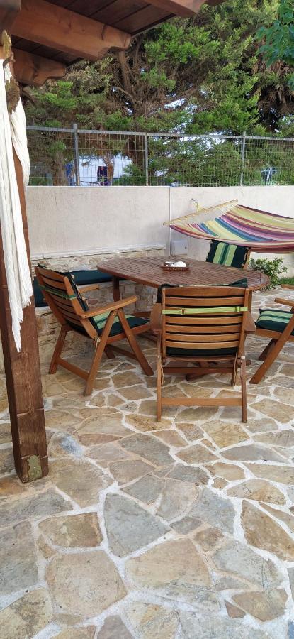 Villa Tsios أرتيميدا المظهر الخارجي الصورة